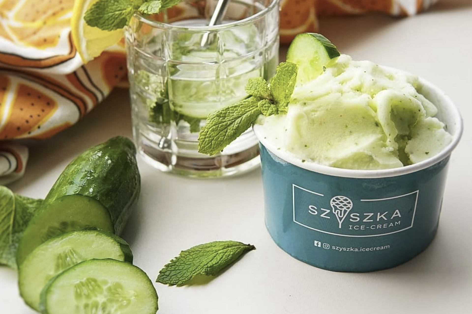 Picture of Szyszka Ice-cream project. Ice cups with logo.